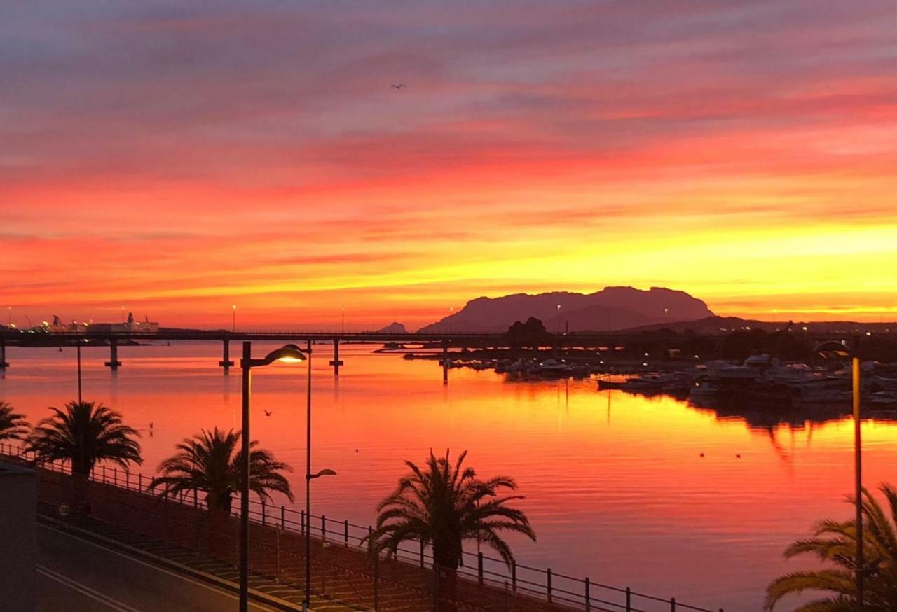 La Terrazza Guesthouse Olbia Dış mekan fotoğraf